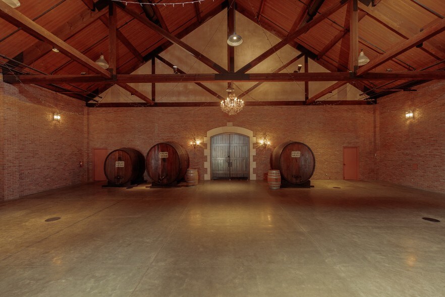 More Photos Of 2000 Champagne Blvd, Grapevine Specialty For Sale