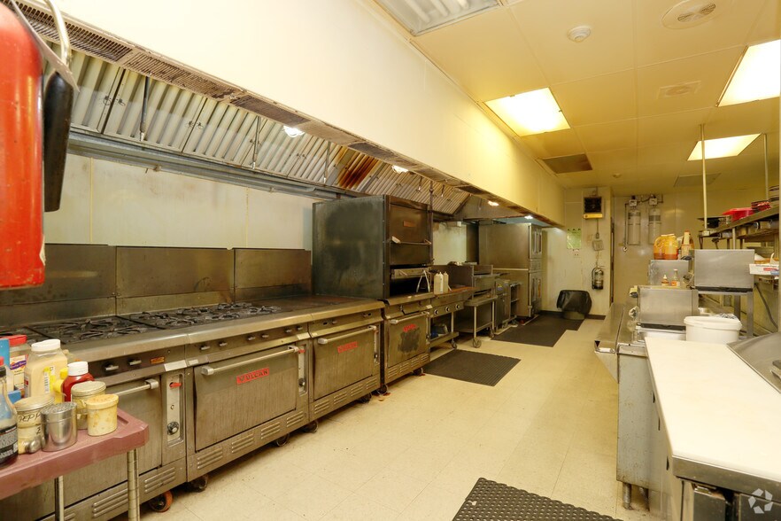 More Photos Of 1100 Sheller Ave, Chambersburg Restaurant For Sale