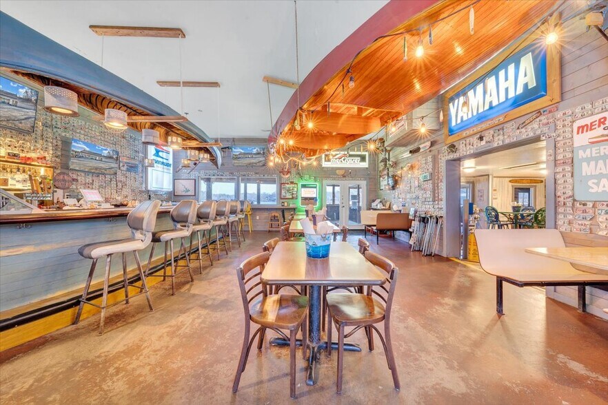 More Photos Of 2200 Old Salem School Rd, Union Hall Marina For Sale