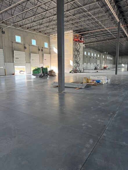 More Photos Of 235 Sugar St, Layton Industrial For Lease