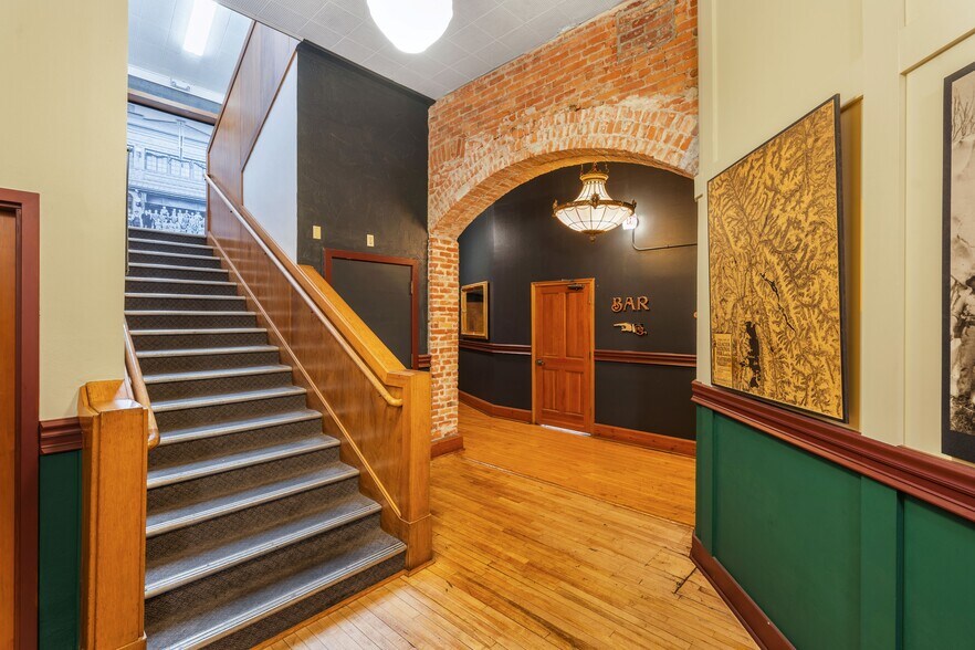 More Photos Of 30-50 2nd St E, Kalispell Office Residential For Sale