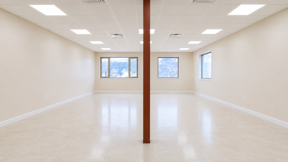 More Photos Of 454-460 W Union Ave, Bound Brook Freestanding For Sale