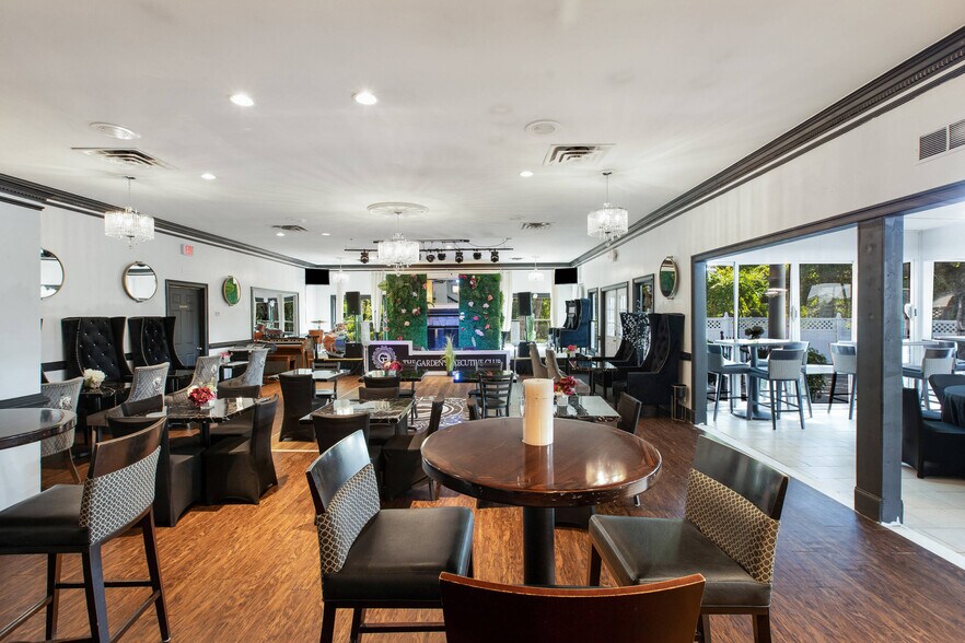 More Photos Of 5459 E Mountain St, Stone Mountain Restaurant For Sale