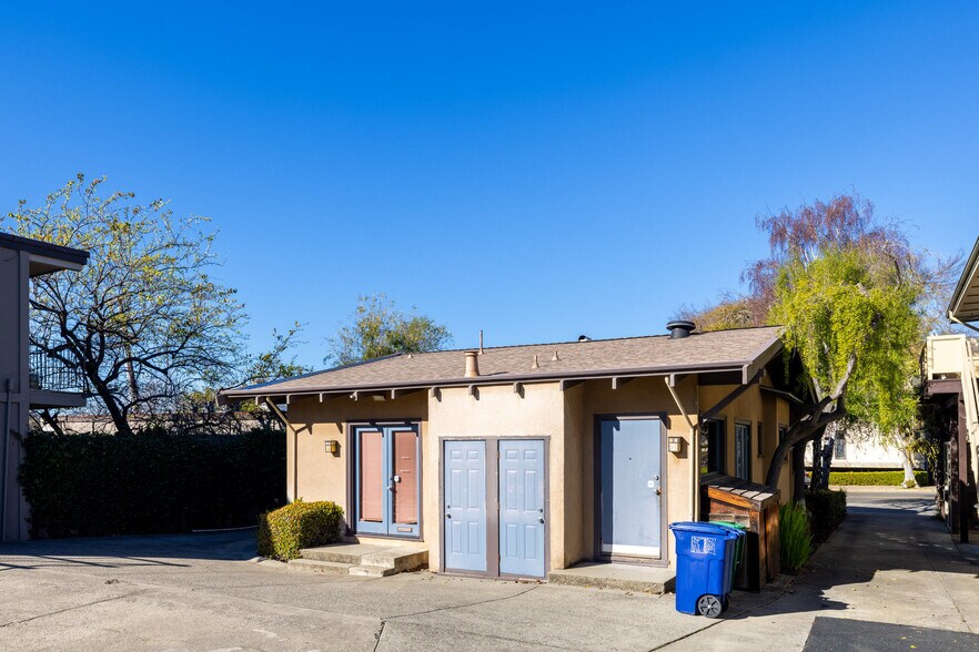 More Photos Of 1714 Solano Ave, Berkeley Office For Lease
