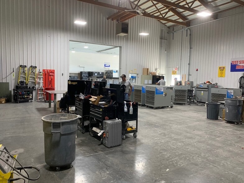 More Photos Of 3676 W 9000N Rd, Manteno Warehouse For Lease