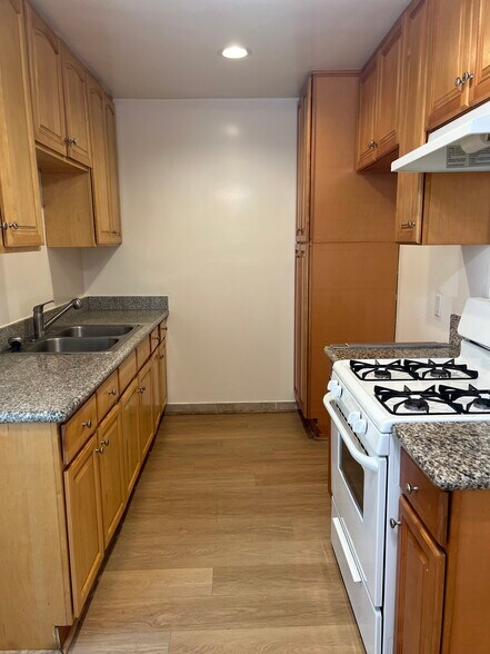 More Photos Of 4133 La Crescenta Ave, La Crescenta Apartments For Sale