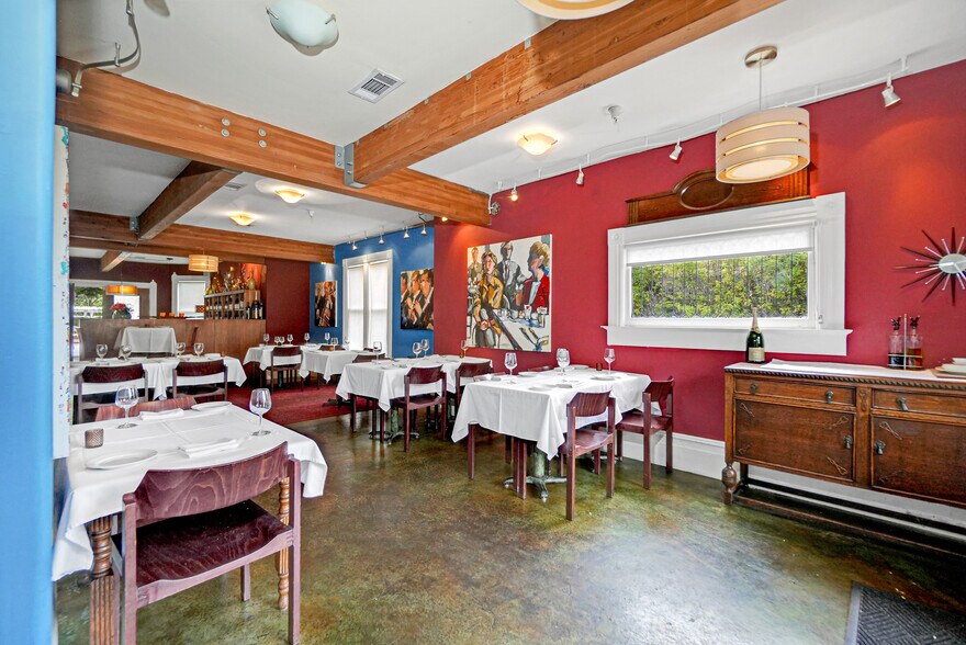 More Photos Of 742 B St, Hayward Restaurant For Sale
