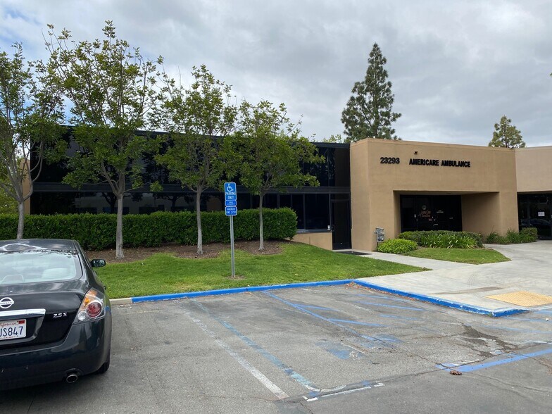 More Photos Of 23293 S Pointe Dr, Laguna Hills Medical For Lease