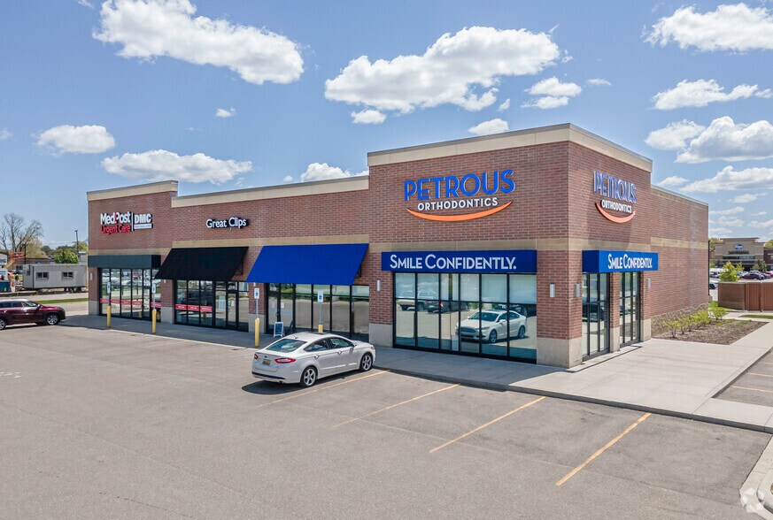More Photos Of 2140 E 12 Mile Rd, Royal Oak Storefront For Lease