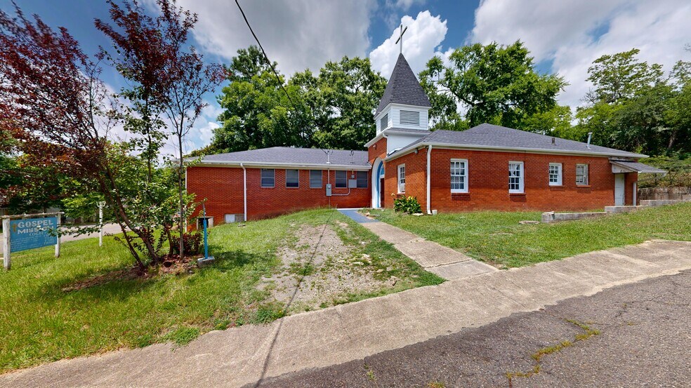 More Photos Of 1107 Spring St, Hot Springs Flex For Lease