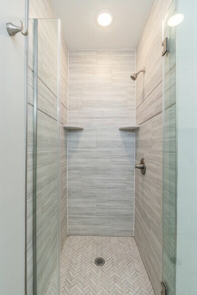 More Photos Of 1309 S 52nd St, Philadelphia Apartments For Sale