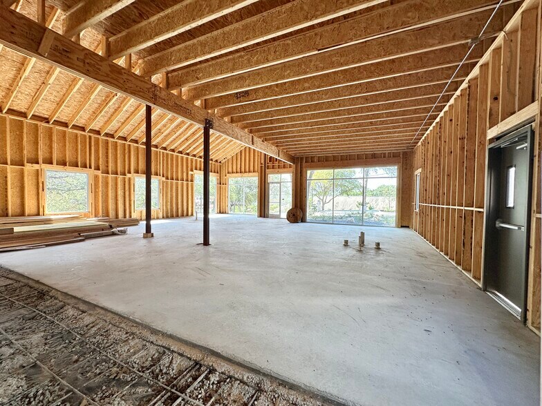 More Photos Of 6705 W Hausman Rd, San Antonio Medical For Lease