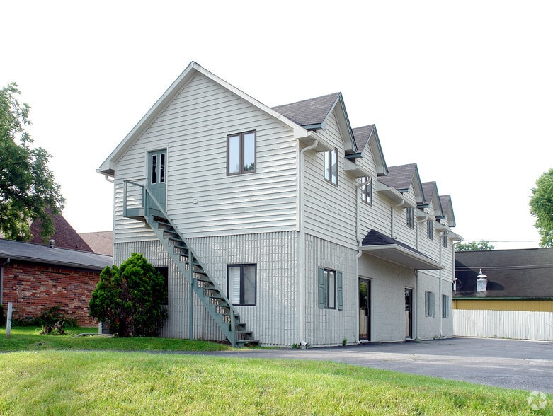 More Photos Of 6353 Ferguson St, Indianapolis Office For Lease