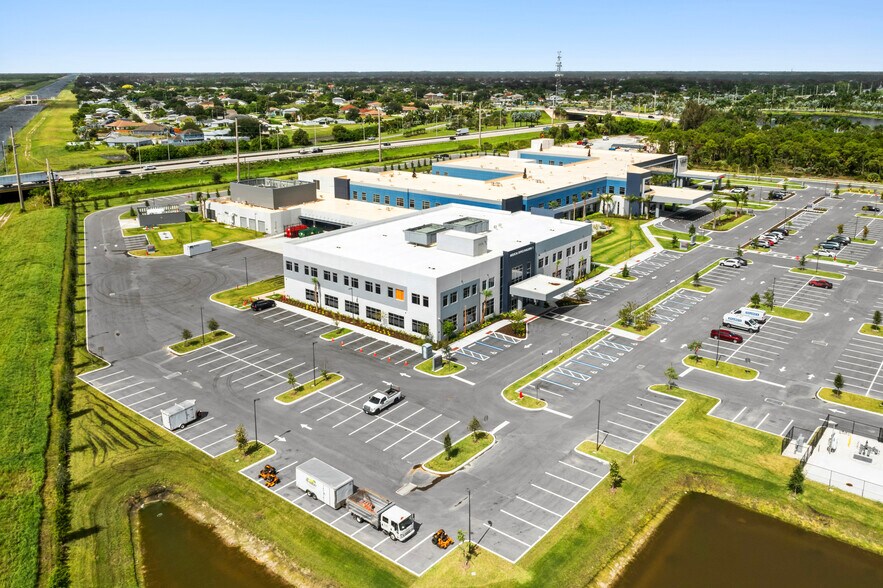 More Photos Of 370 Veranda Falls Wy, Port Saint Lucie Hospital For Lease