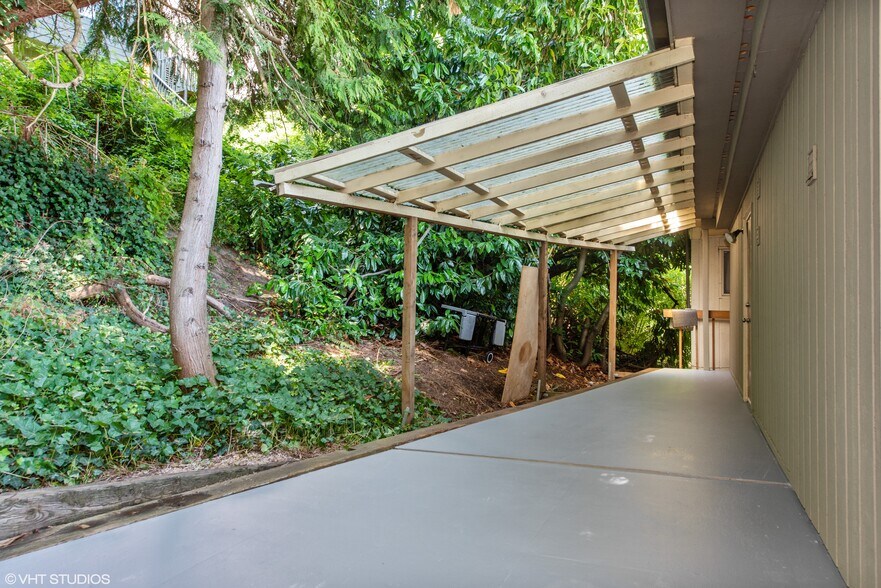 More Photos Of 4735 Ravenna Ave NE, Seattle Apartments For Sale