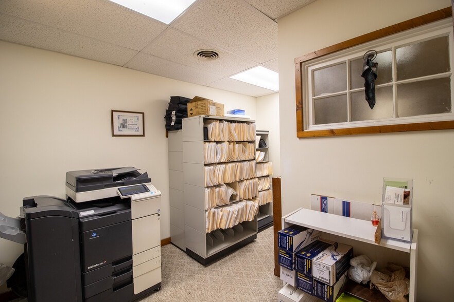 More Photos Of 149 Chesterfield St, Aiken Loft Creative Space For Sale