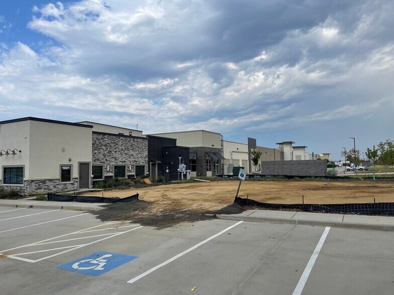 More Photos Of 1911 FM 423, Little Elm Medical For Lease