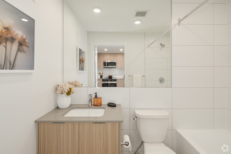 More Photos Of 5828 Granville St, Vancouver Apartments For Sale
