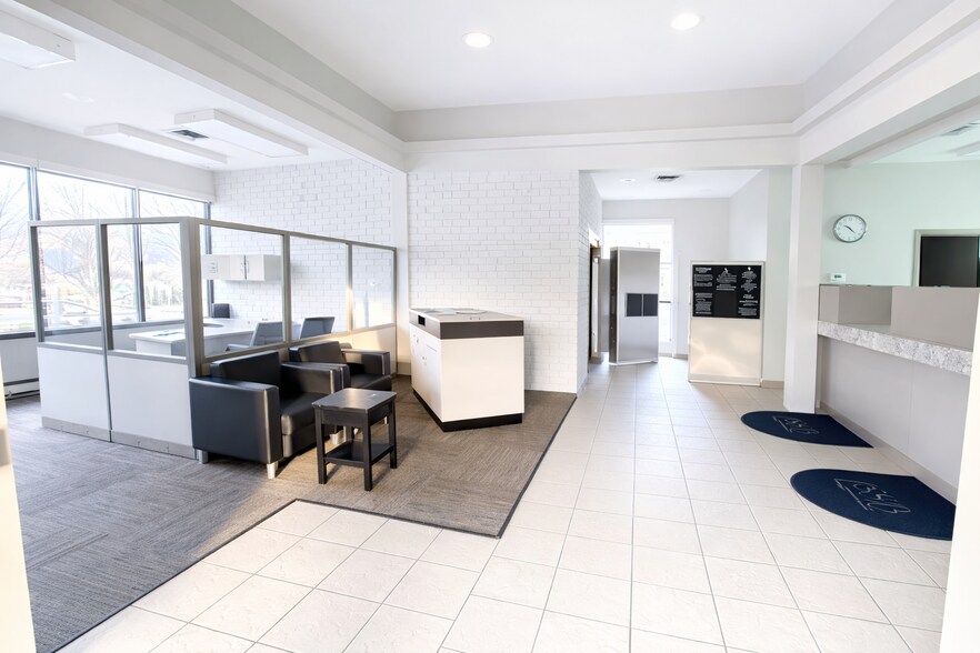 More Photos Of 835 E Bishop St, Bellefonte Bank For Lease