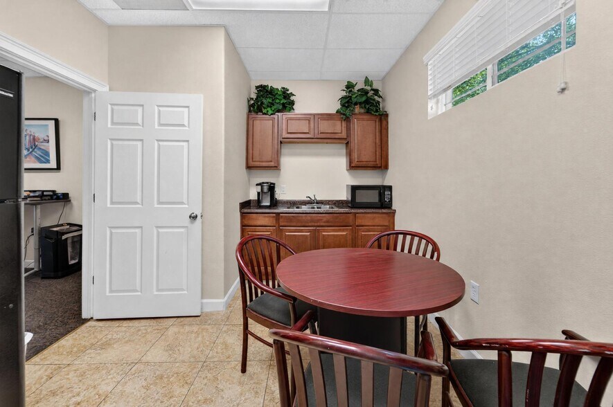 More Photos Of , Tampa Office For Sale