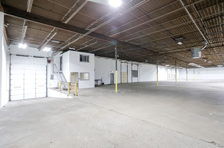 More Photos Of 2334 Production Dr, Indianapolis Warehouse For Lease