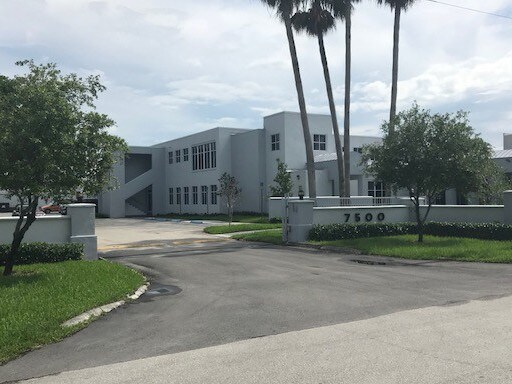 More Photos Of 7500 NW 52nd St, Miami Medical For Lease