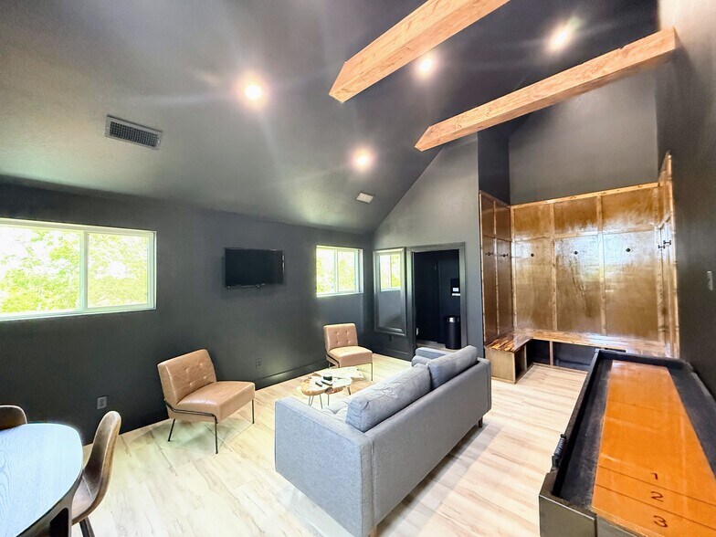 More Photos Of 1105 W Cottage Hill Pky, Celina Lodge Meeting Hall For Sale