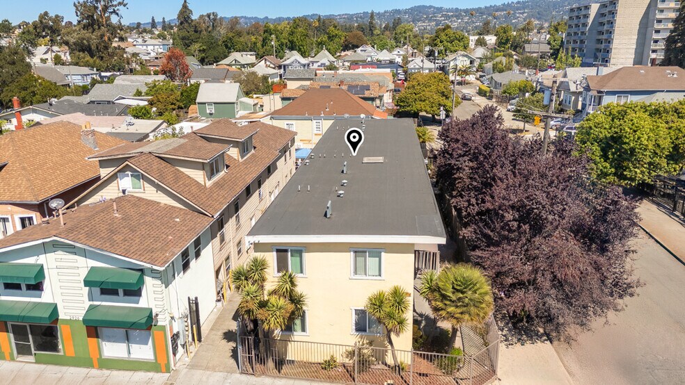 More Photos Of 2011 Rutherford St, Oakland Apartments For Sale