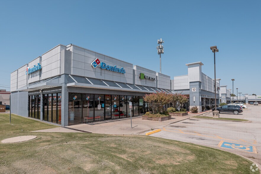 More Photos Of 1304-1340 N Interstate Dr, Norman Unknown For Lease