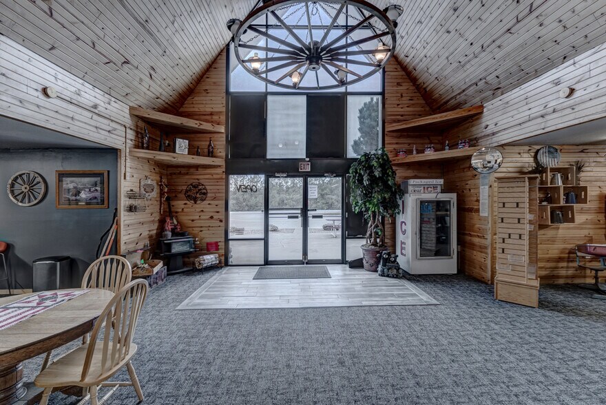 More Photos Of 1116 N 5th St, Custer Trailer Camper Park For Sale