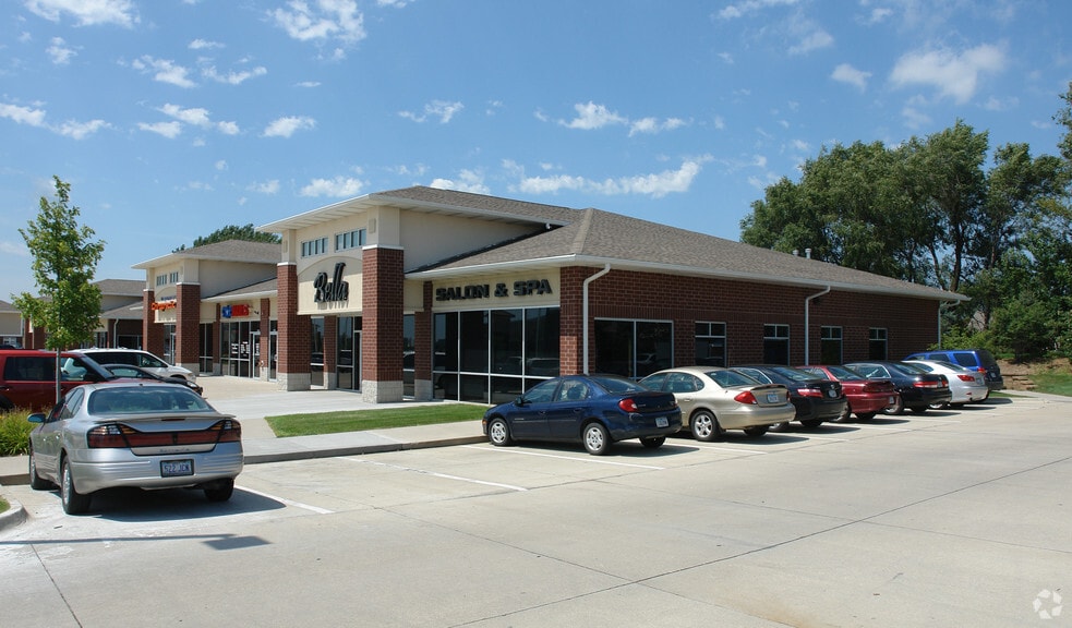 More Photos Of 8655-8675 Northpark Ct, Johnston General Retail For Lease