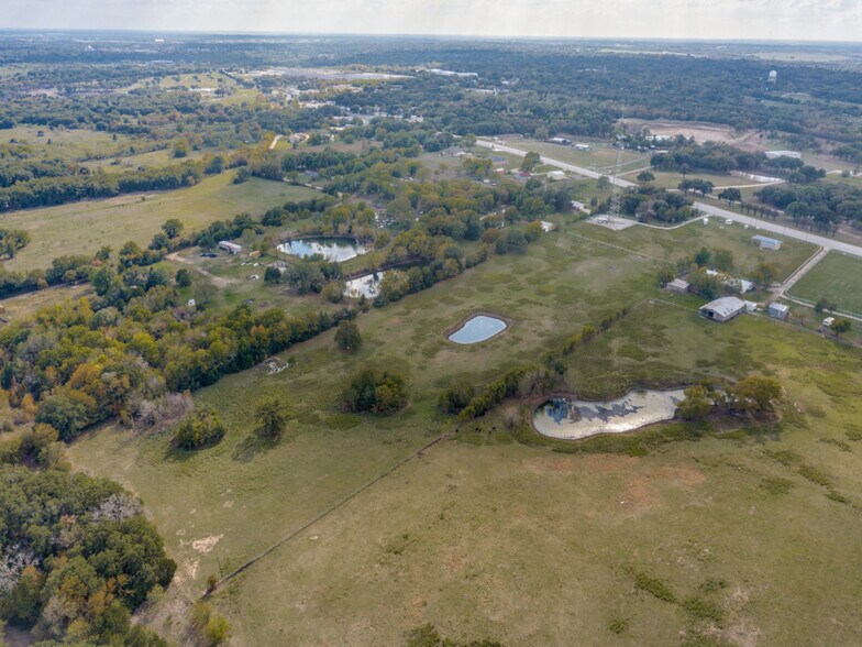 More Photos Of 3514 N Business 45, Corsicana Land For Sale