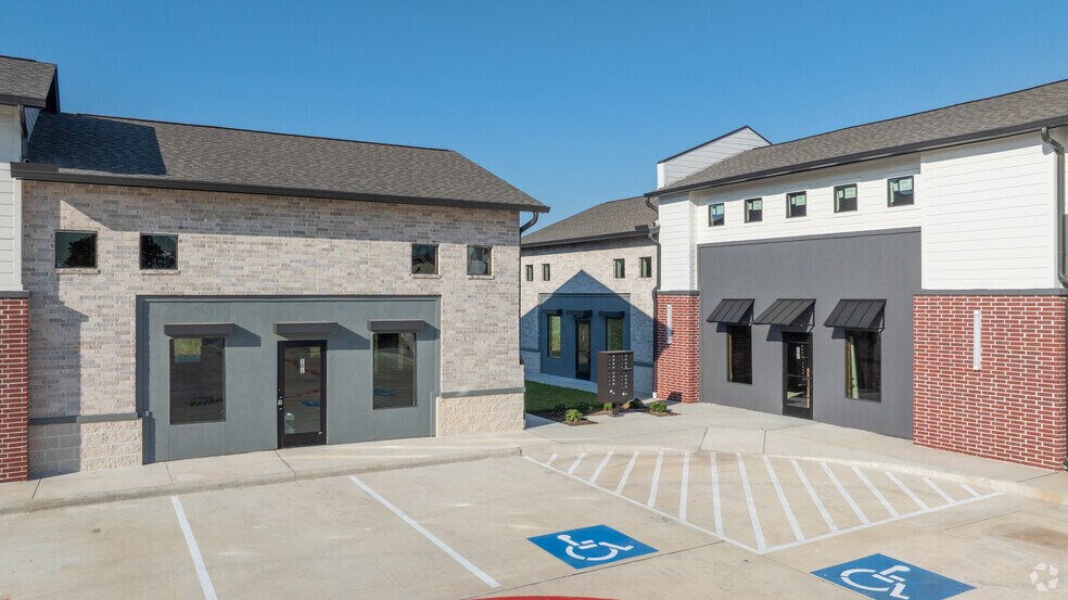 More Photos Of 11606 Westlock Dr, Tomball Medical For Lease