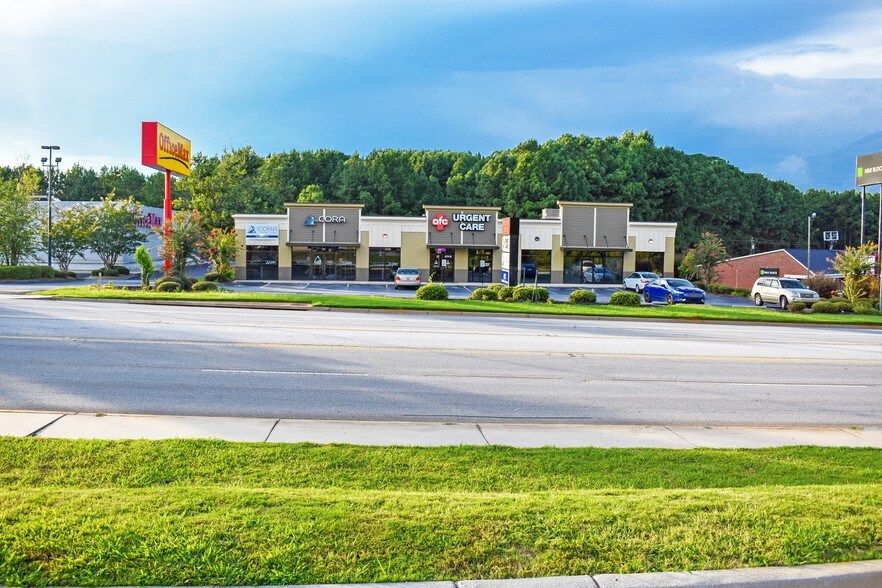More Photos Of 474 Bypass 72 NW, Greenwood Freestanding For Lease