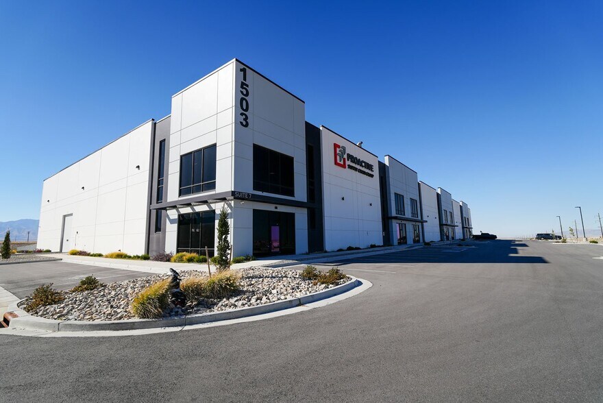 More Photos Of 1847 W D Ave, Tooele Warehouse For Lease