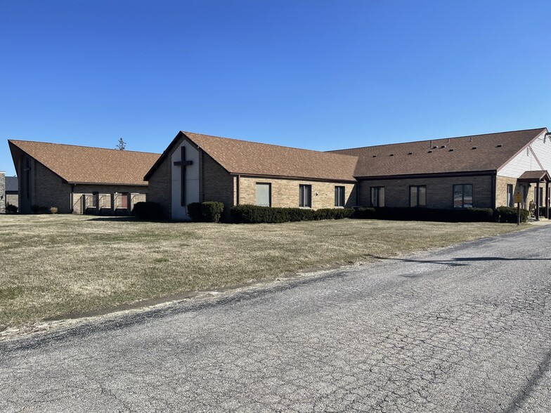 Primary Photo Of 1357 W 14 Mile Rd, Madison Heights Religious Facility For Sale