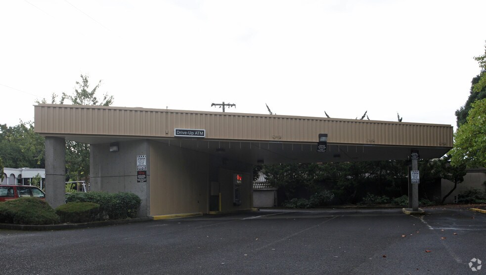 More Photos Of 10415 SE Main St, Milwaukie Bank For Sale