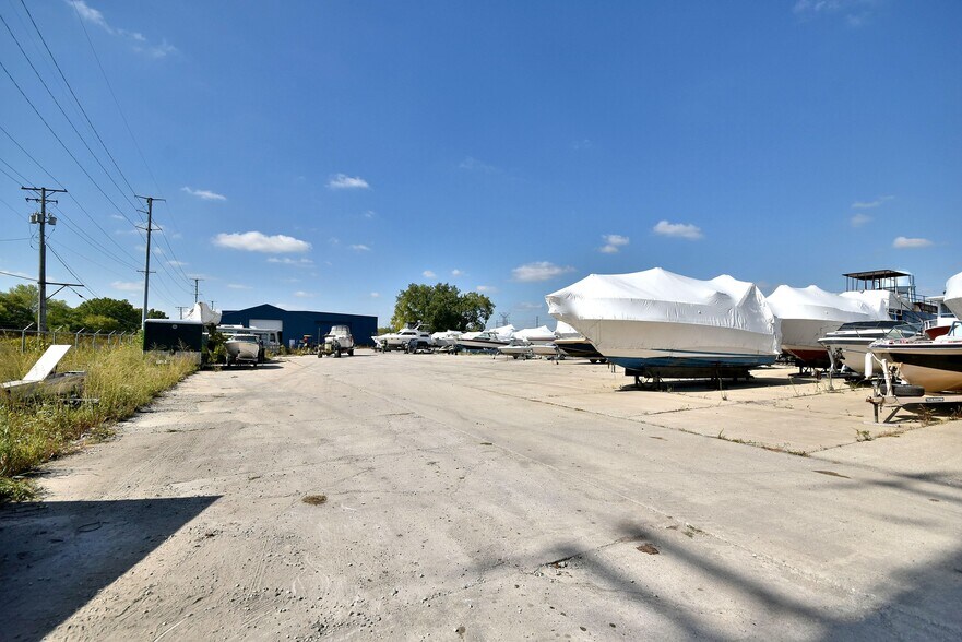 More Photos Of 5700 41st, Forest View Sports And Entertainment For Sale