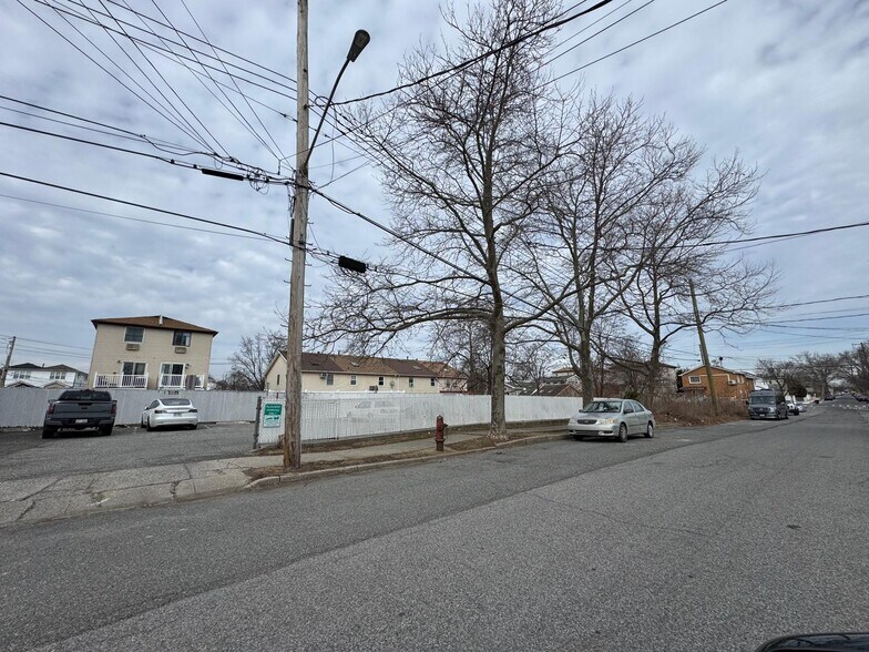 Primary Photo Of 221 Finley ave, Staten Island Land For Sale