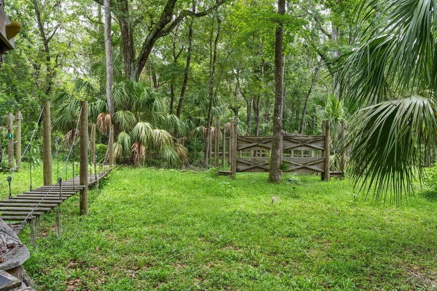 More Photos Of 6440 Cedar Ln, Brooksville Sports And Entertainment For Sale