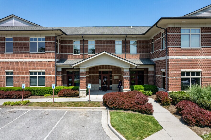 More Photos Of 6342-6360 Lonas Spring Dr, Knoxville Office For Lease