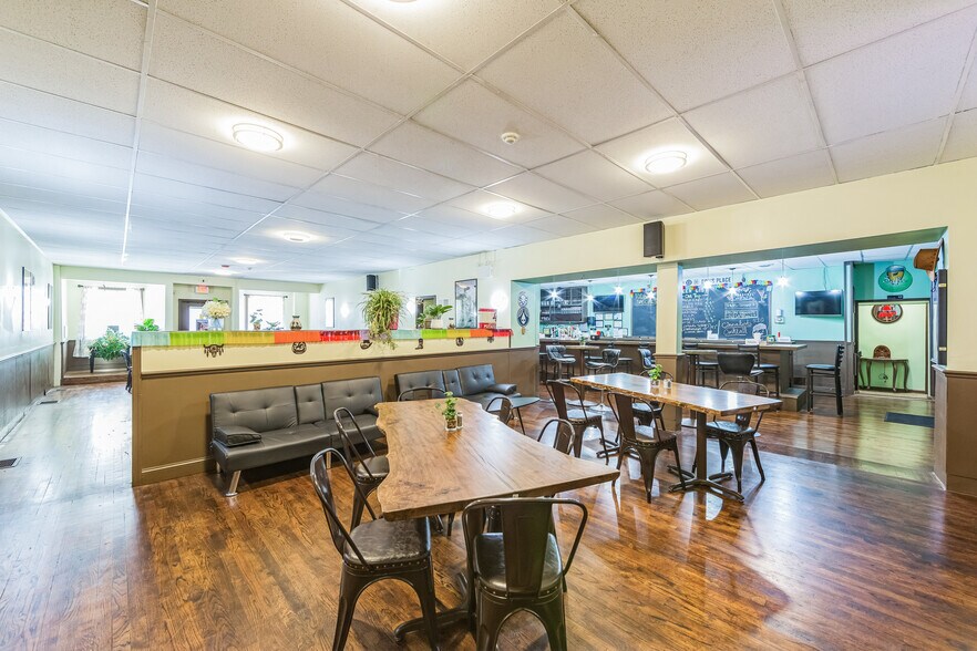 More Photos Of 211 Main St, Royersford Bar For Sale