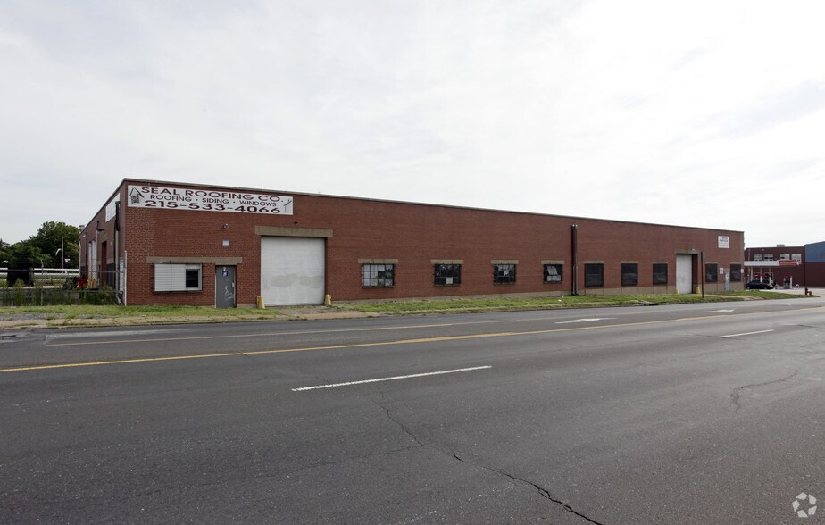 Primary Photo Of 533 E Hunting Park Ave, Philadelphia Self Storage For Sale