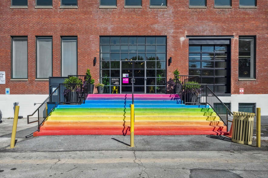 More Photos Of 990 Spring Garden St, Philadelphia Loft Creative Space For Lease