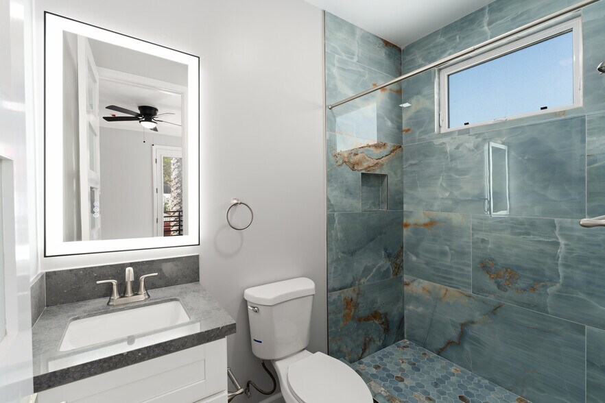 More Photos Of 6728 Thomson Ct, San Diego Apartments For Sale