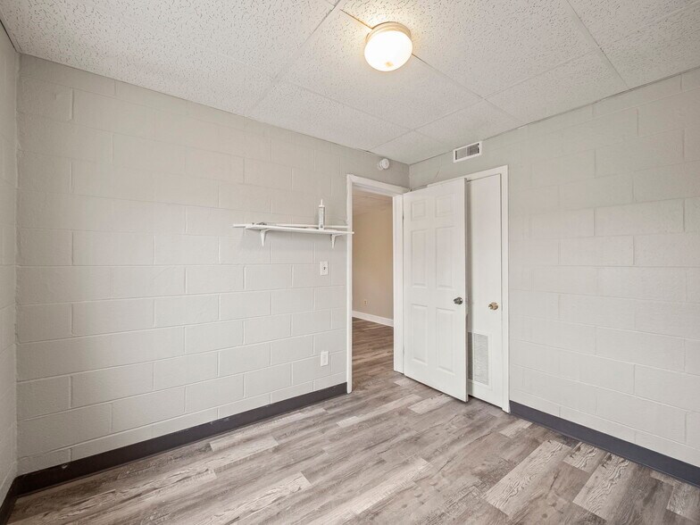 More Photos Of 6735-6819 Ford St, Warren Apartments For Sale