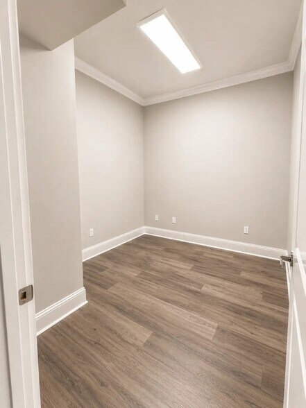 More Photos Of 421-423 N Florida St, Covington Loft Creative Space For Lease