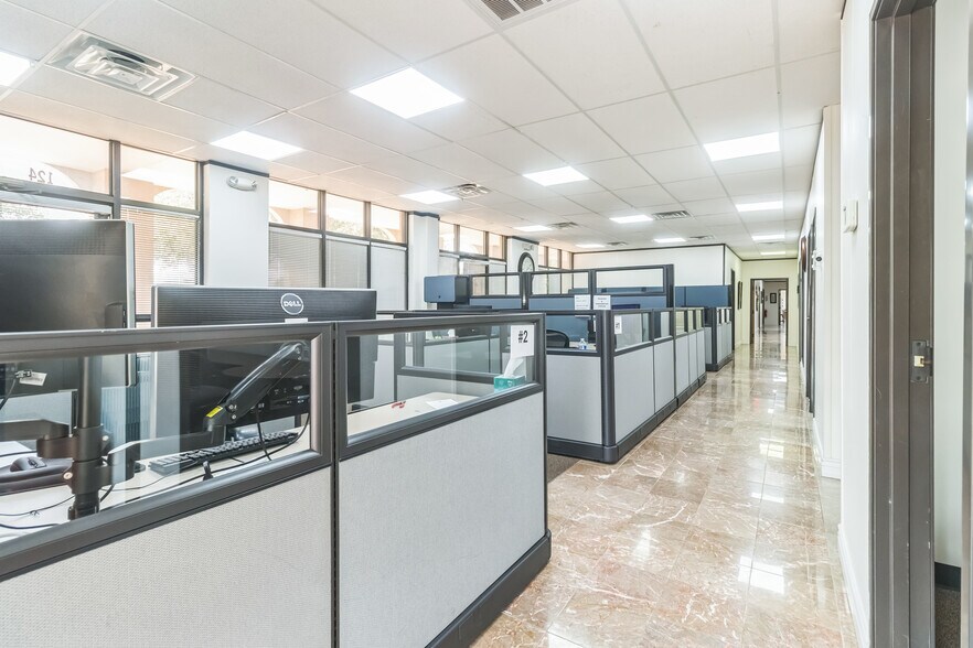 More Photos Of 16333 S Great Oaks Dr, Round Rock Medical For Lease