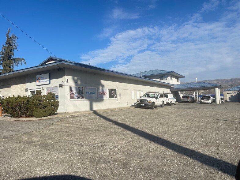 Primary Photo Of 139 Easy St, Wenatchee General Retail For Lease