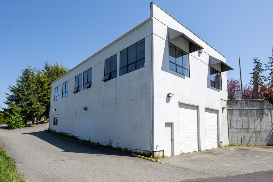 More Photos Of 1715 100th Pl SE, Everett Office For Sale